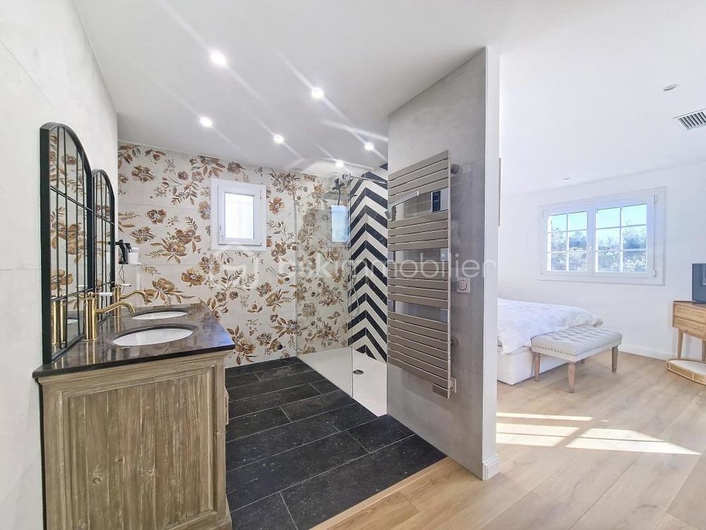 � vendre  Villa Antibes (06600)