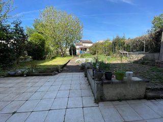  Immeuble � vendre 8 pi�ces 148 m�