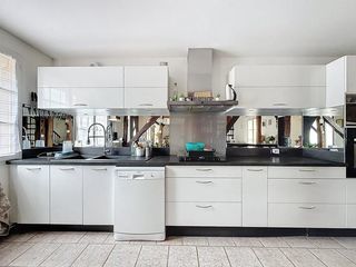  Maison � vendre 8 pi�ces 202 m�