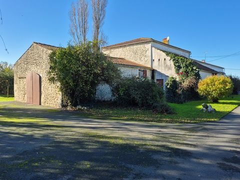   Maison � vendre 6 pi�ces CABARIOT (17) Maison - 6 pi�ce(s) - 245 m�