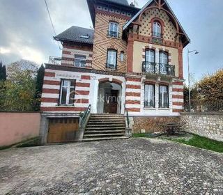  Propri�t�/ch�teau � vendre 7 pi�ces 240 m�