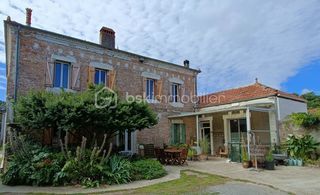  Propri�t�/ch�teau � vendre 12 pi�ces 255 m�