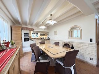  Maison � vendre 8 pi�ces 261 m�