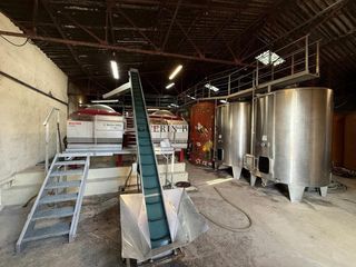  Propri�t�/ch�teau � vendre 110 m�