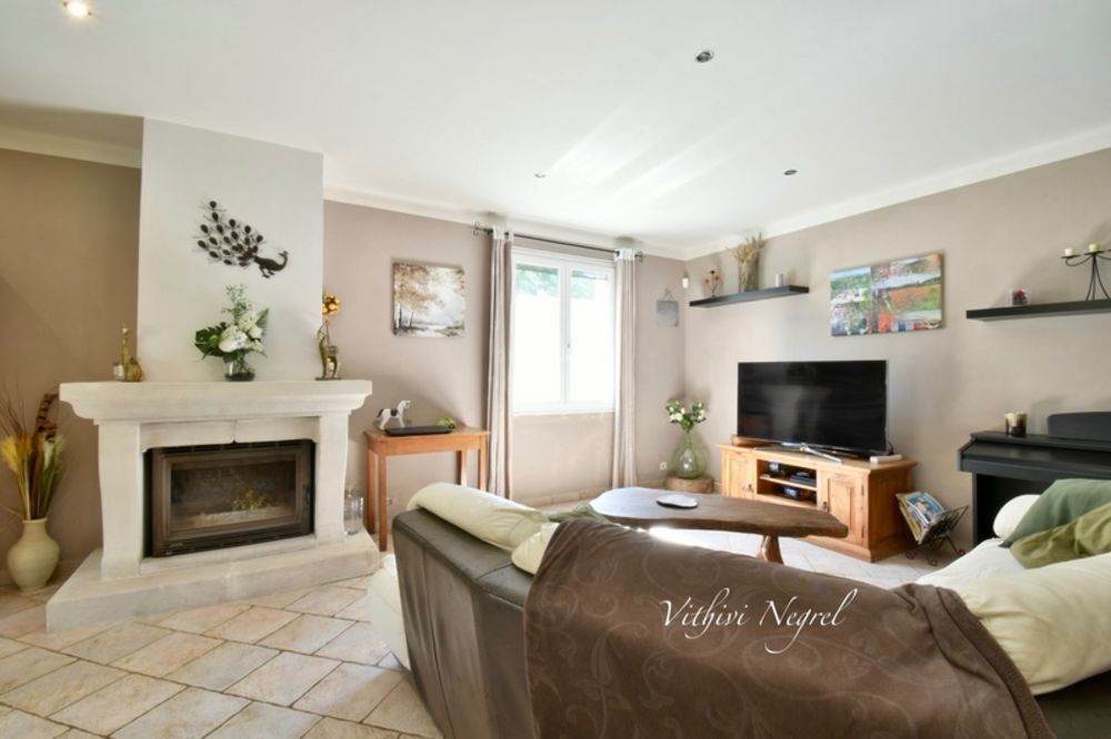 � vendre  Villa Mouri�s (13890)