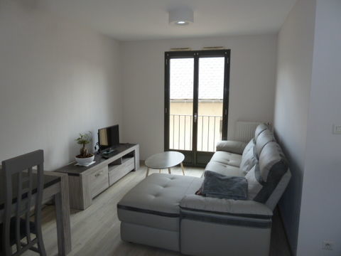   LOCATION T3 MEUBL� MENDE Appartement - 3 pi�ce(s) - 75 m�