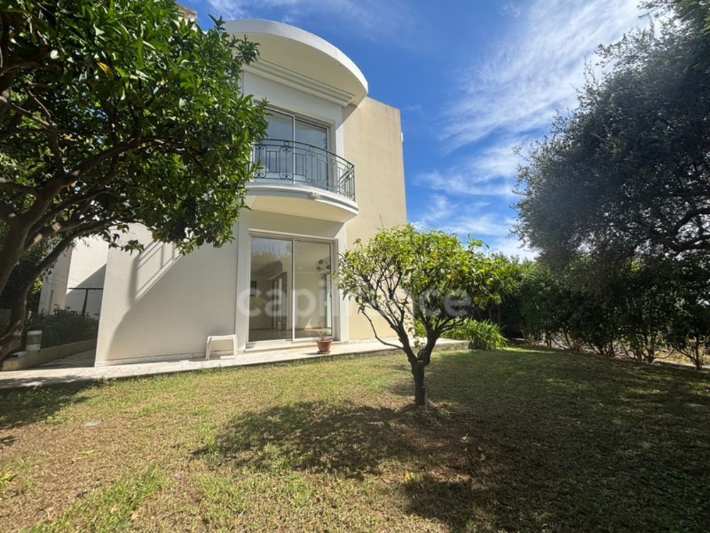 � vendre  Villa Nice (06100)