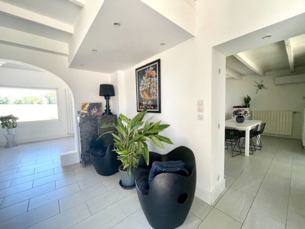 � vendre  Maison Aigues-Mortes (30220)