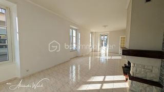  Immeuble � vendre 10 pi�ces 268 m�