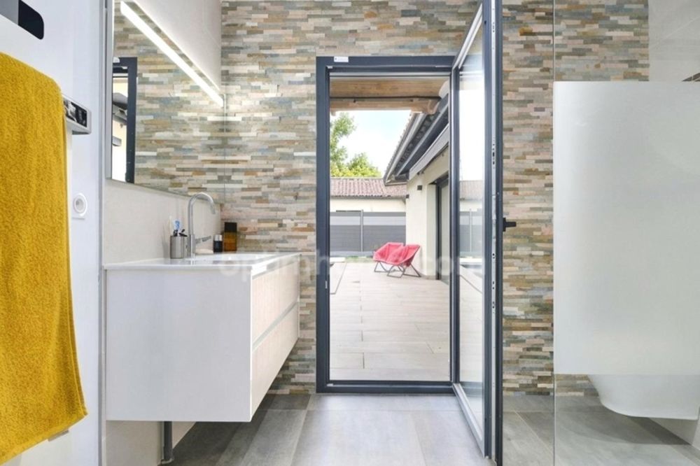 � vendre  Villa Vienne (38200)