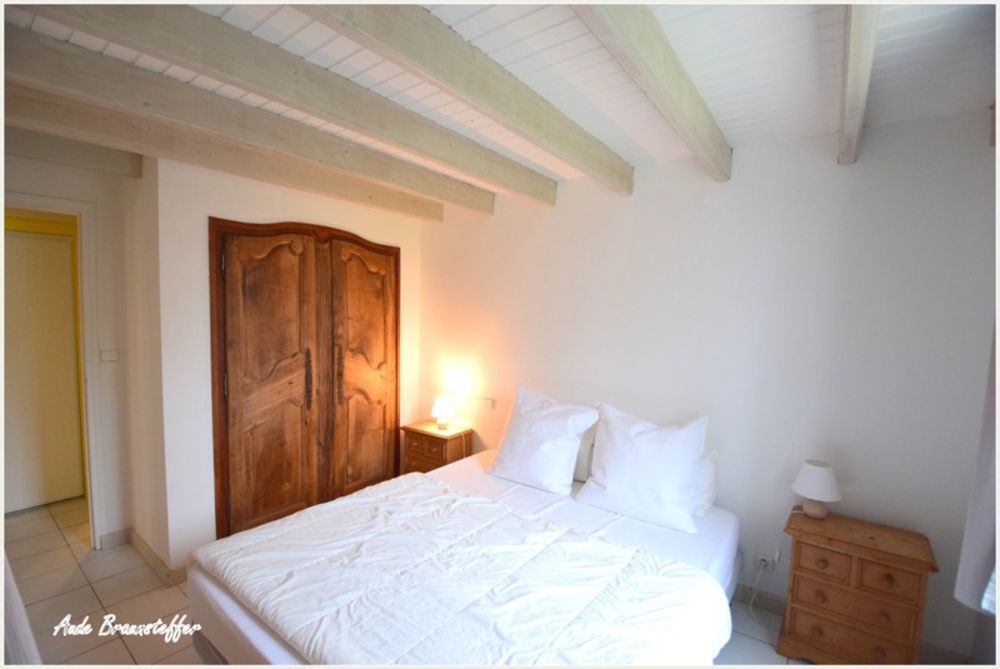 � vendre  Maison Saint-Martin-de-R� (17410)