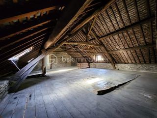  Immeuble � vendre 10 pi�ces 333 m�