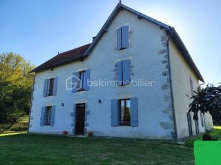  Propri�t�/ch�teau � vendre 9 pi�ces 366 m�