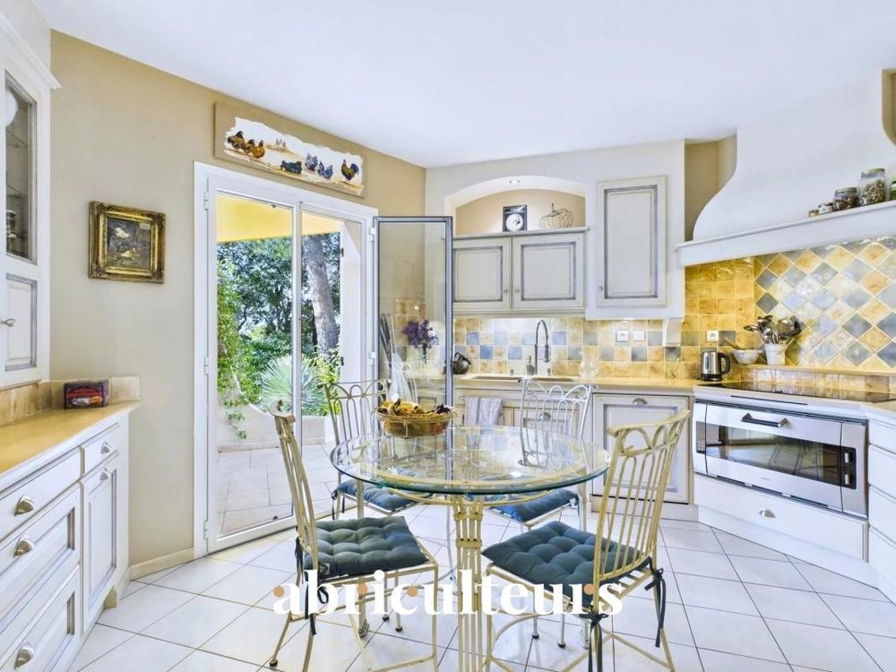 � vendre  Maison Cheval-Blanc (84460)