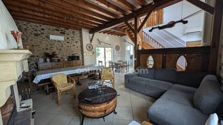  Maison � vendre 8 pi�ces 234 m�