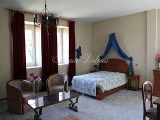  Propri�t�/ch�teau � vendre 15 + pi�ces 1600 m�