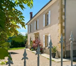  Maison � vendre 6 pi�ces 295 m�