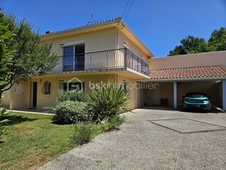  Maison � vendre 5 pi�ces 244 m�