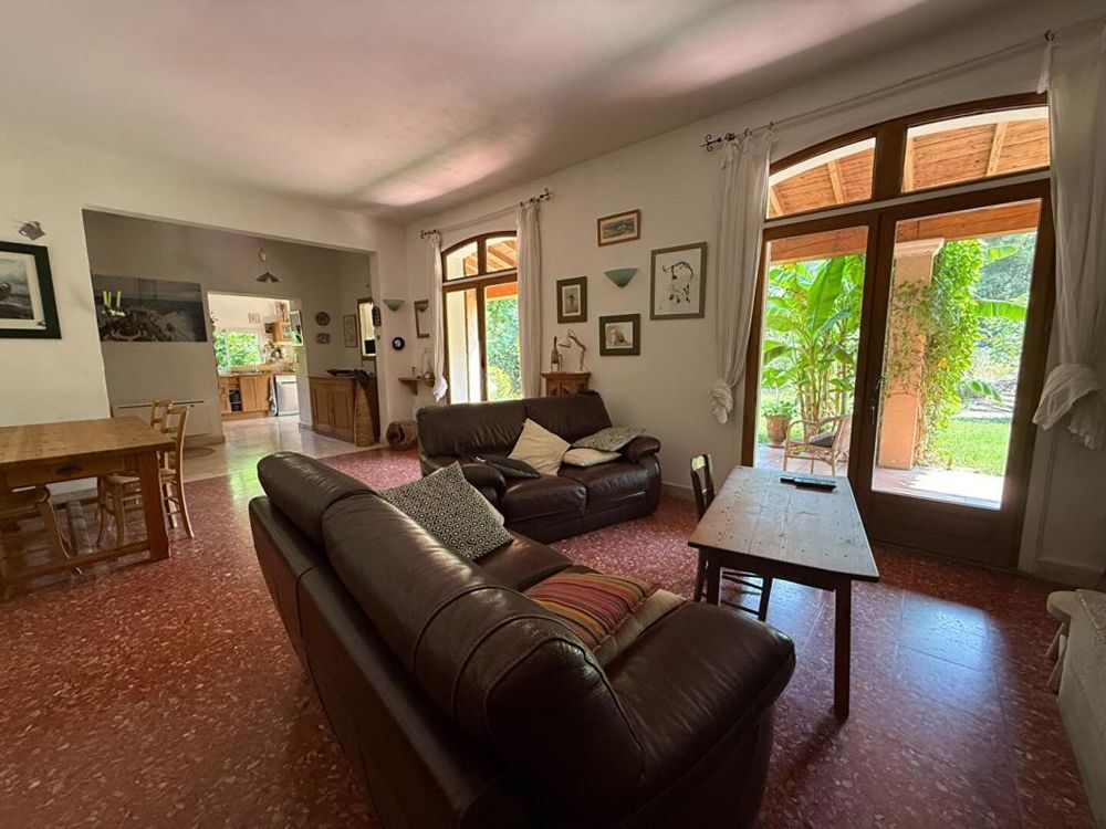 � vendre  Maison Paradou (13520)