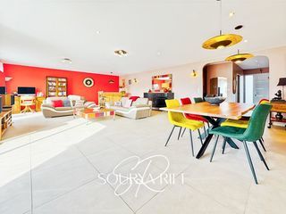  Maison � vendre 5 pi�ces 195 m�