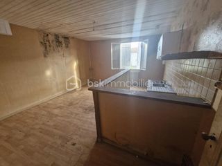  Immeuble � vendre 15 + pi�ces 375 m�