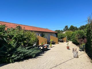  Immeuble � vendre 14 pi�ces 253 m�