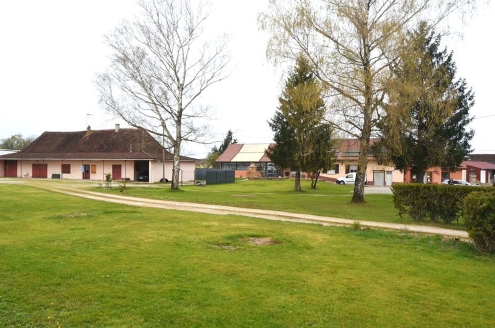 � vendre  Propri�t�/ch�teau Bourg-en-Bresse (01000)