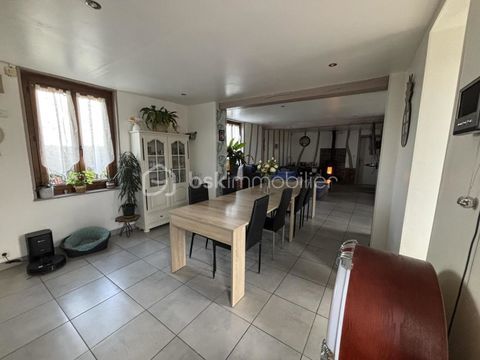   Charmante maison de 115 m� avec grand terrain de 6000 m� Maison - 6 pi�ce(s) - 115 m�