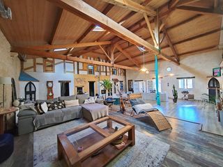  Maison � vendre 8 pi�ces 323 m�