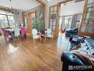  Maison � vendre 7 pi�ces 220 m�