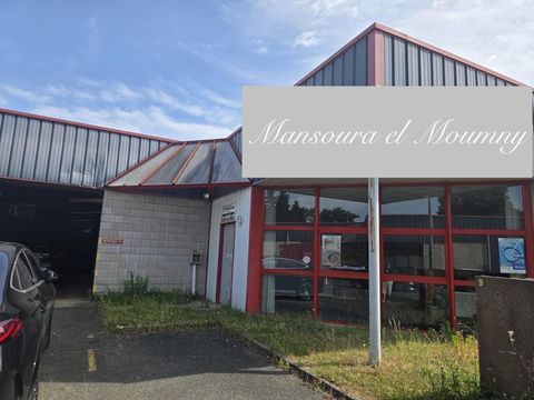 Local/bureau &agrave; vendre PARCAY MESLAY (37) 550000 37210 Parcay meslay