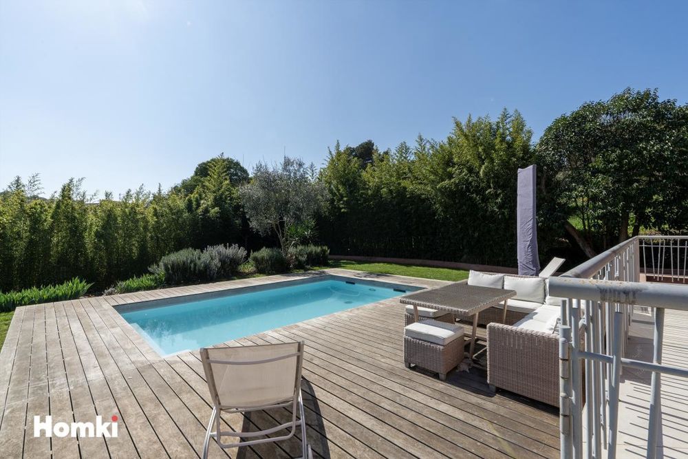 � vendre  Villa Vallauris (06220)