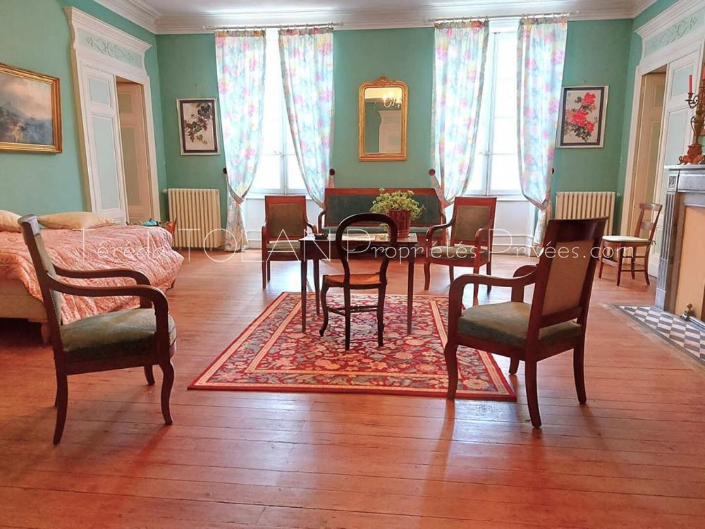 � vendre  Propri�t�/ch�teau Agen (47000)