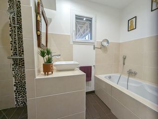  Maison � vendre 6 pi�ces 200 m�