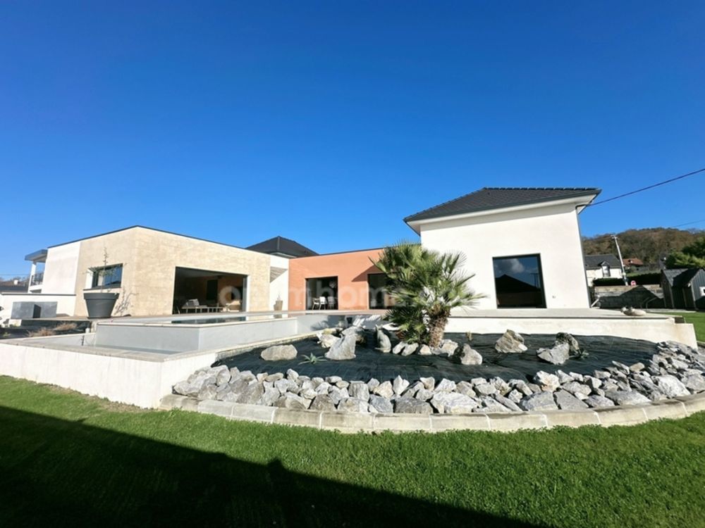 � vendre  Villa Morla�s (64160)