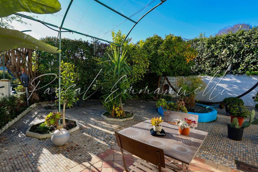 � vendre  Maison Antibes (06600)