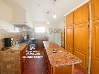  Maison � vendre 11 pi�ces 220 m�