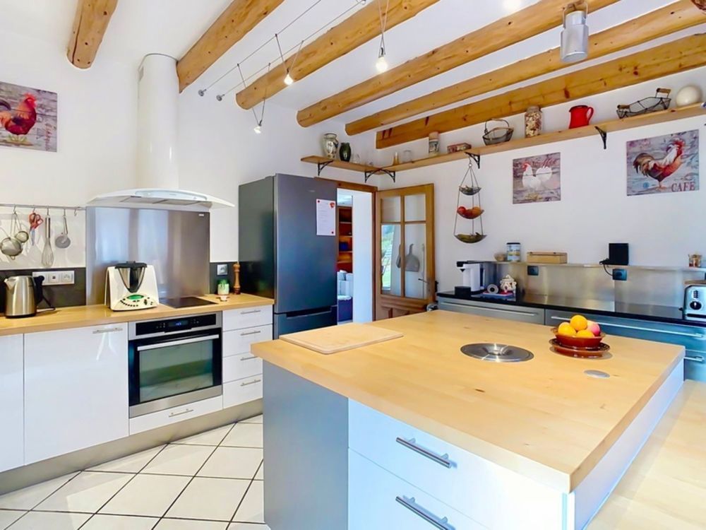 � vendre  Chalet Bonneville (74130)