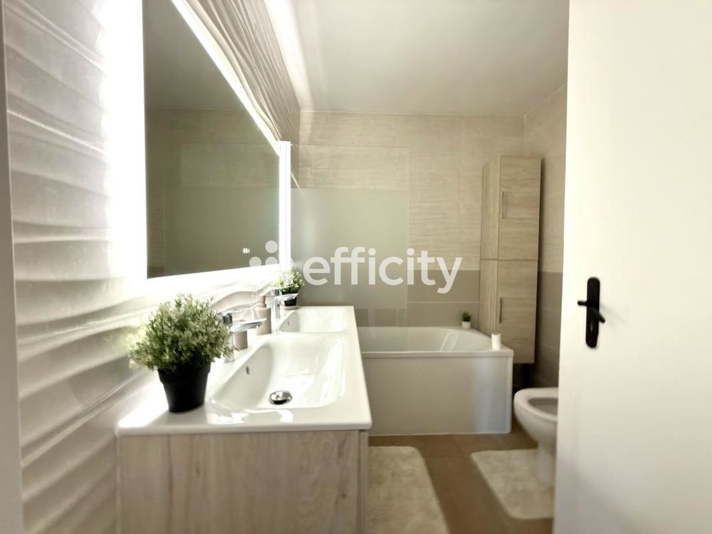 � vendre  Villa Mandelieu-la-Napoule (06210)