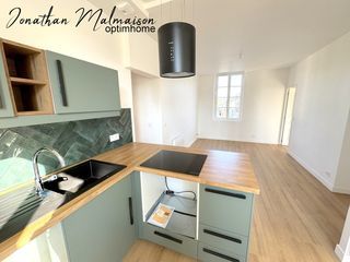  Immeuble � vendre 15 + pi�ces 300 m�