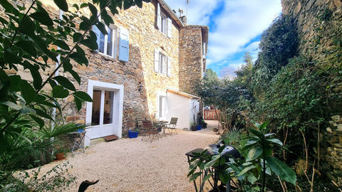   Maison � vendre 10 pi�ces L'ESTRECHURE (30) Maison - 10 pi�ce(s) - 272 m�