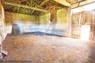  Remise / Grange � vendre 4 pi�ces 330 m�
