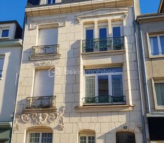  Immeuble � vendre 14 pi�ces 295 m�