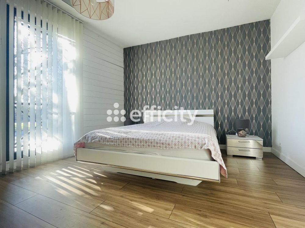 � vendre  Propri�t�/ch�teau Bordeaux (33300)