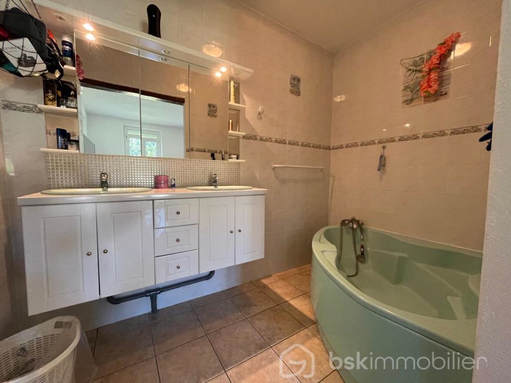 � vendre  Propri�t�/ch�teau Loriol-sur-Dr�me (26270)