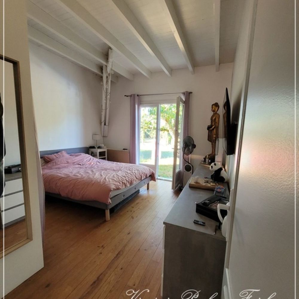 � vendre  Propri�t�/ch�teau Galgon (33133)