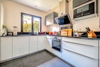  Maison � vendre 8 pi�ces 214 m�