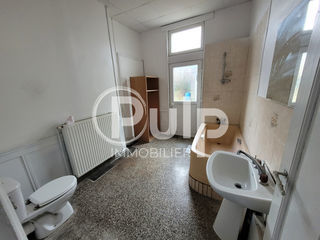  Immeuble � vendre 8 pi�ces 137 m�