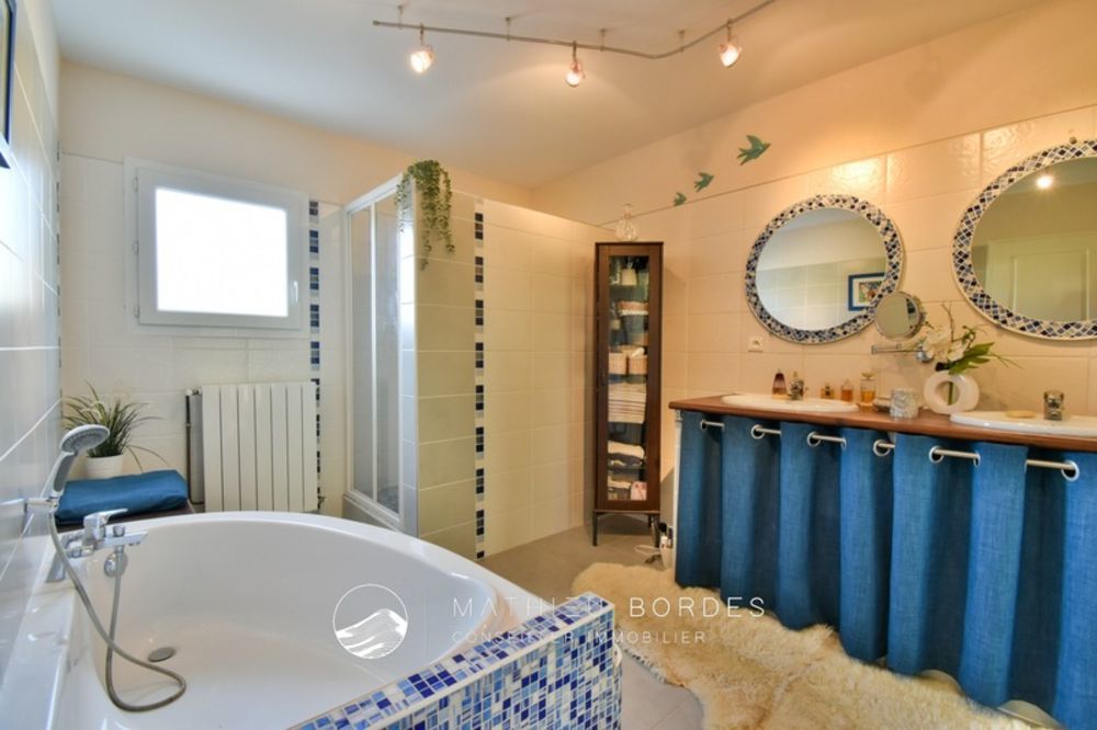 � vendre  Villa Villefranque (64990)