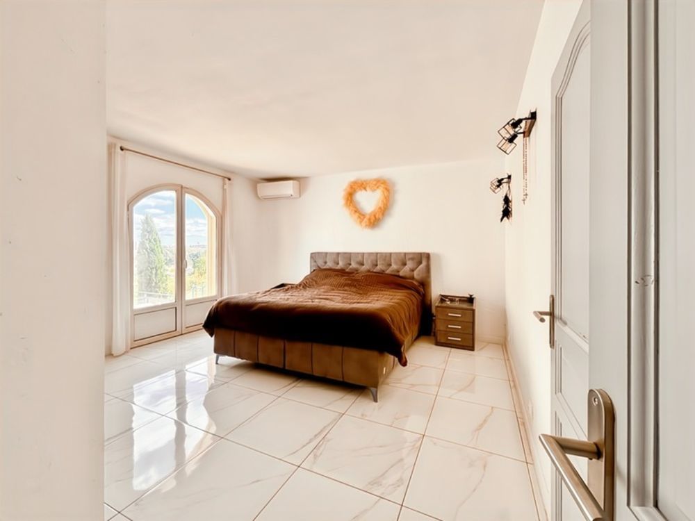 � vendre  Villa Juvignac (34990)